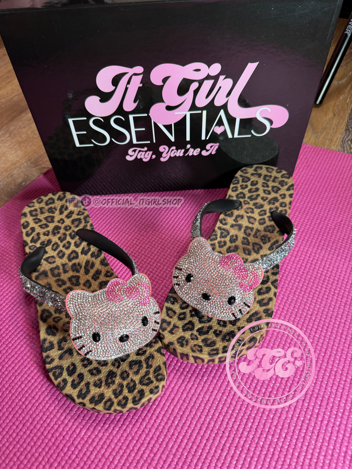 It Girl Kitty Flip Flops