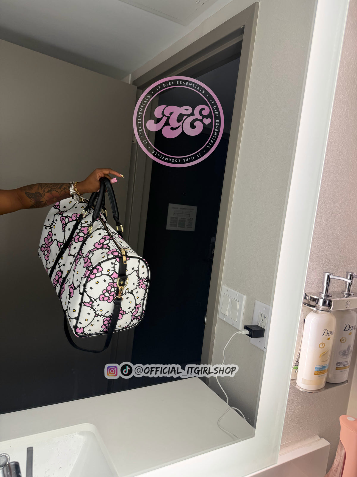 PRE ORDER|It Girl Travel Bag