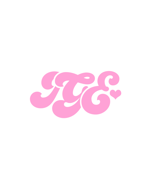 It Girl Essentials 